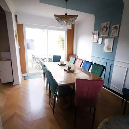 Maison De Pour 12 Personnes *