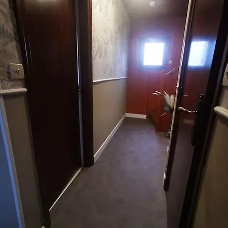 Maison De Pour 12 Personnes *