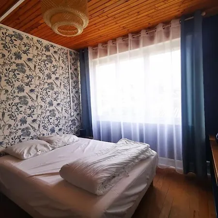 Дом отдыха Maison De Pour 12 Personnes Экиан-Пляж